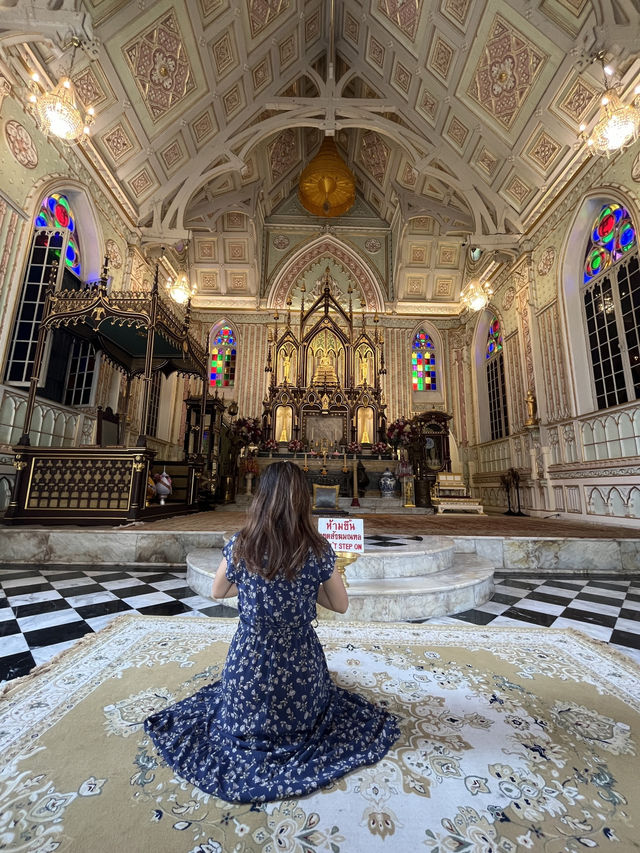 曼谷河畔咖啡館