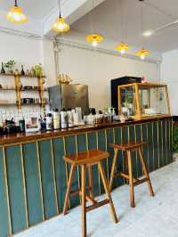 Donyor Craft Coffee คาเฟ่มินิมอล กลางเมืองพัทลุง