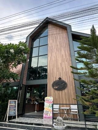 우타라딧 주의 유명 식당 '반딱은'