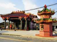 Kukup Laut: Where Stilt Houses, Seafood Feasts & Sunset Karaoke Collide🦀🎤