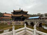 “Spring Serenity: Cherry Blossoms in the Heart of Kunming’s Temples”