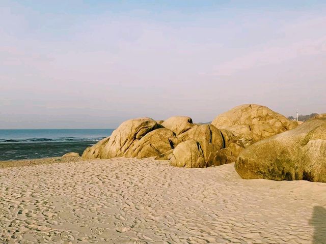 中國河北秦皇島著名景點：北戴河東海水浴場，適合打卡拍照📸