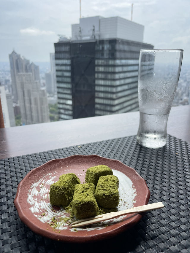 西新宿50樓的雲端午餐🍱視覺味覺與心靈的三重享受