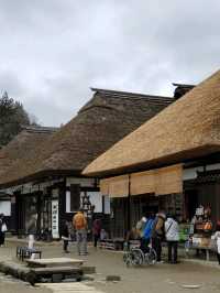 古きよき。大内宿の、茅葺き屋根。