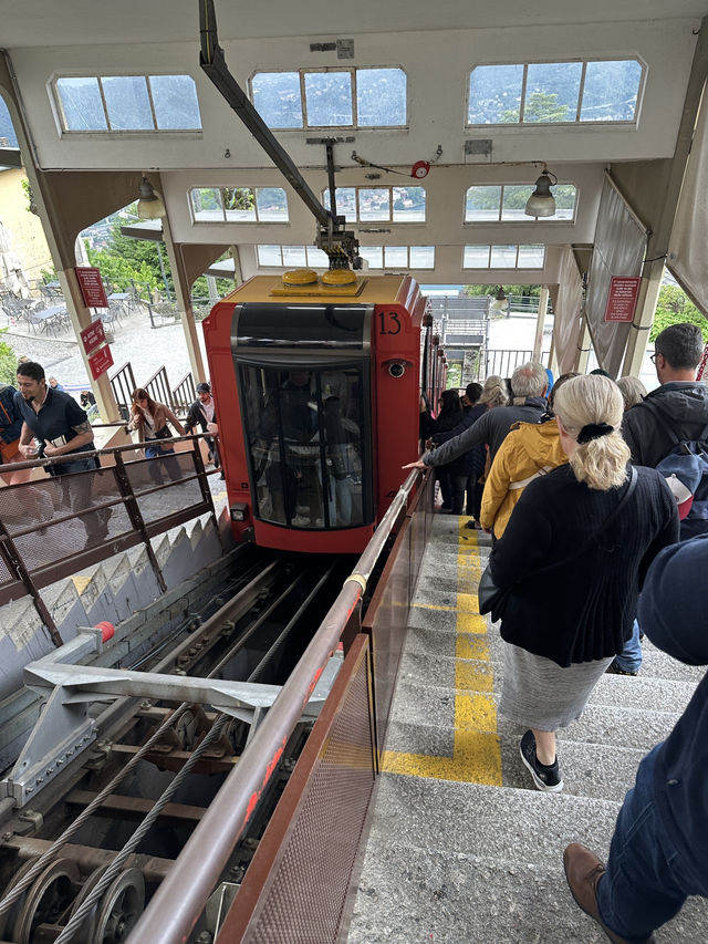 意大利科莫坐登山纜車🚡欣賞科莫湖美景🩵