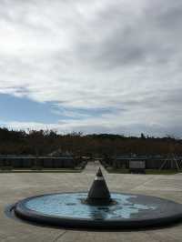 沖繩平和祈念公園的彈頭雕塑🕊️🌺