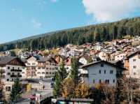 แวะเดินเล่นที่หมู่บ้าน Cortina d'Ampezzo - Dolomit