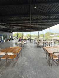 อาหารทะเลสด อร่อย ต้องร้านลมพันท้าย สมุทรสาคร