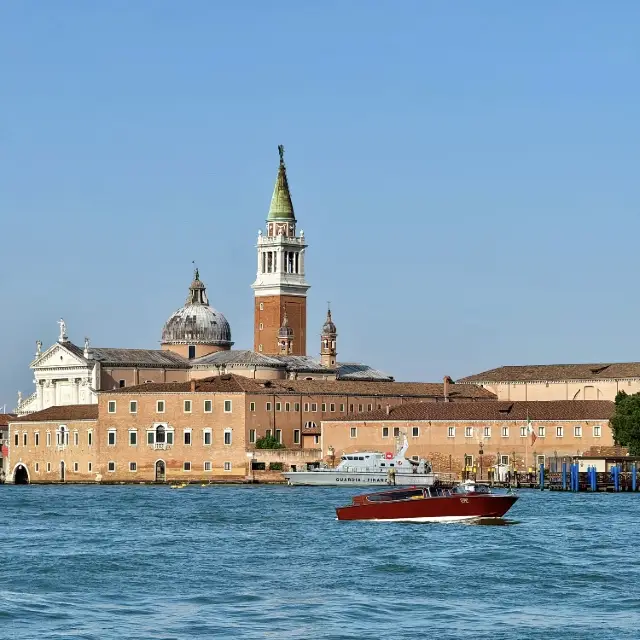 Romantic Diary of Venice, Italy: Tips for Eating, Staying, and Traveling