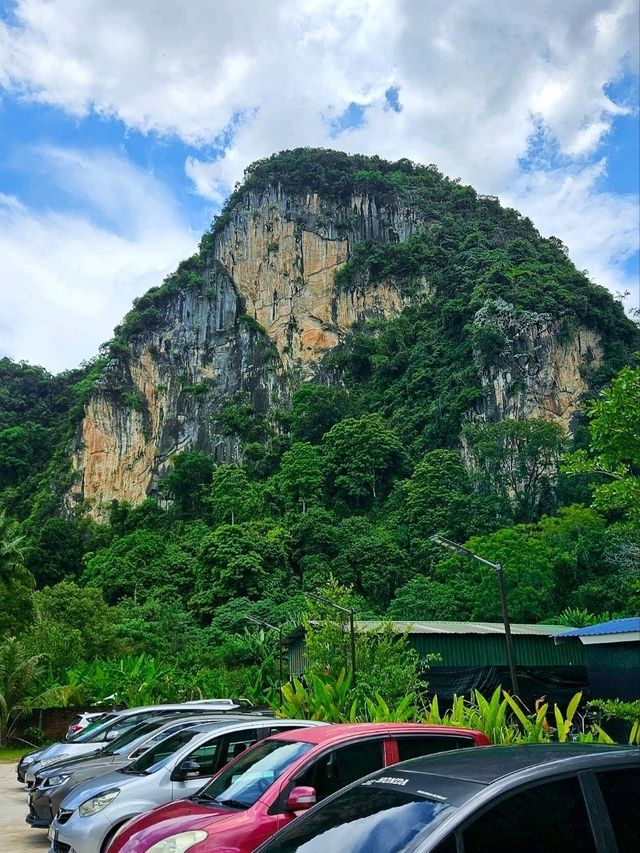 🏞️ Scenic Dining Delight: A Taste of Red Brick Kitchen, Ipoh.🍛🍗🥗🍔☕🥞