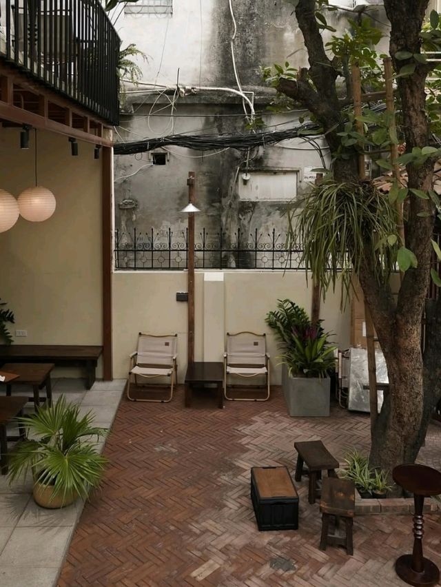 featuring a selection of specialty coffee, 