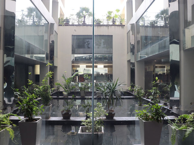 The City Hotel Sriracha