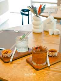 Aster Hotel & Residence Pattaya อาหารเช้าอร่อยนะ