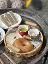 How can a coffee booth in a hostel make such good desserts?!