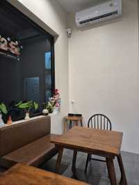 PLATONIC coffee & treats @ Hatyai