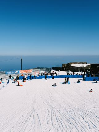 A Ski Resort Where You Can Enjoy One of Japan's Top Three Wagyu Beef Varieties, Omi Beef!