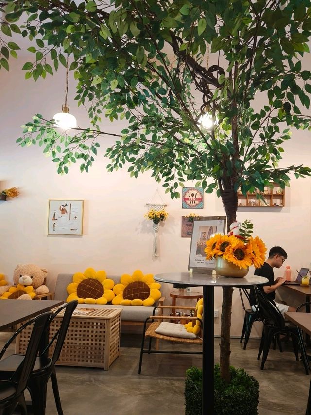 Aesthetic Cafe Goals in the City