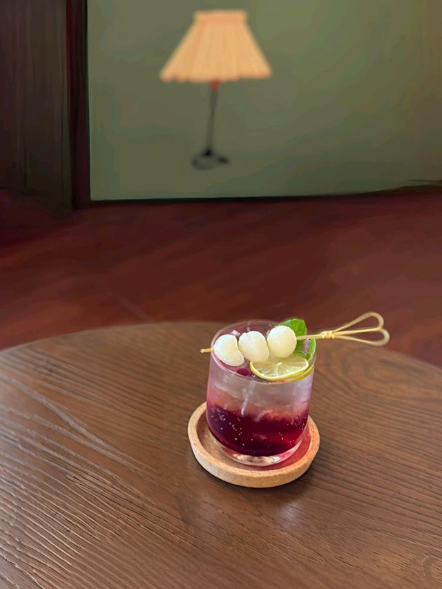 Chill Vibes & Sweet Treats at Coralz Bistro