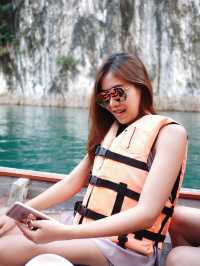 ล่องเรือชมเขื่อนรัชชประภา