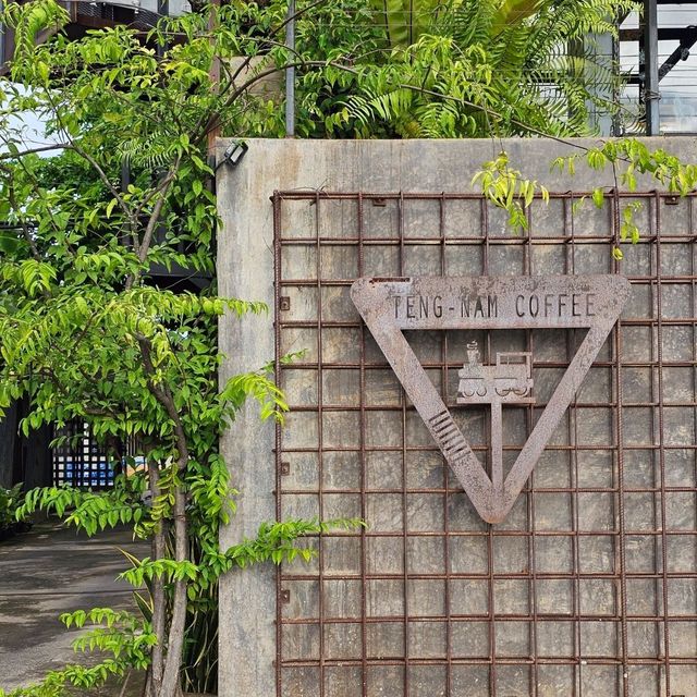 🧩เต็งหนามคอฟฟี่ คาเฟ่ชิคๆ ที่พิษณุโลก🧩