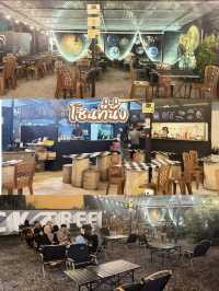 Black tree cafe