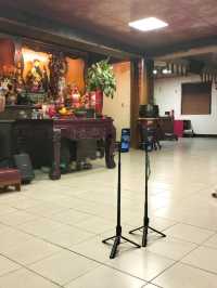 Jiufen Worshipping 