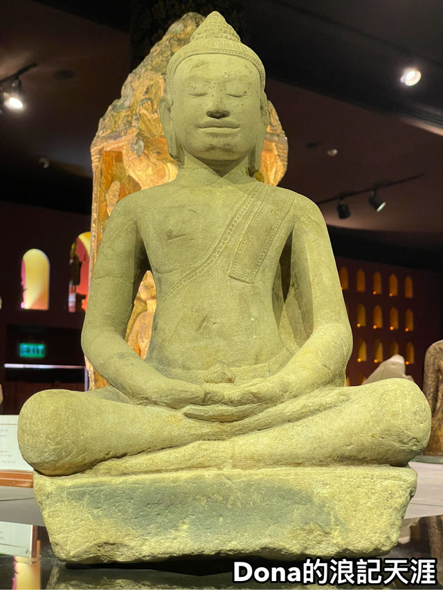 📍柬埔寨。石刻之心：在吳哥國家博物館，傾聽時光的耳語