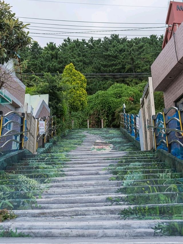 Baeknyeoul Cultural Village