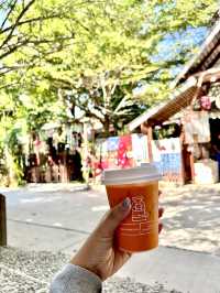 🌳ตลาดฉำฉา – ตลาดนัดสายคราฟต์กลางเชียงใหม่