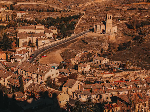 A Fairytale Fortress Above the Clouds – My Visit to the Alcázar of Segovia 