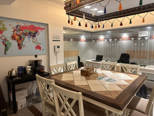 【Sands Inn Hostel／サンズ・イン・ホステル｜リヤド“予算派に明るく開かれた、交流と安らぎのオアシス”】