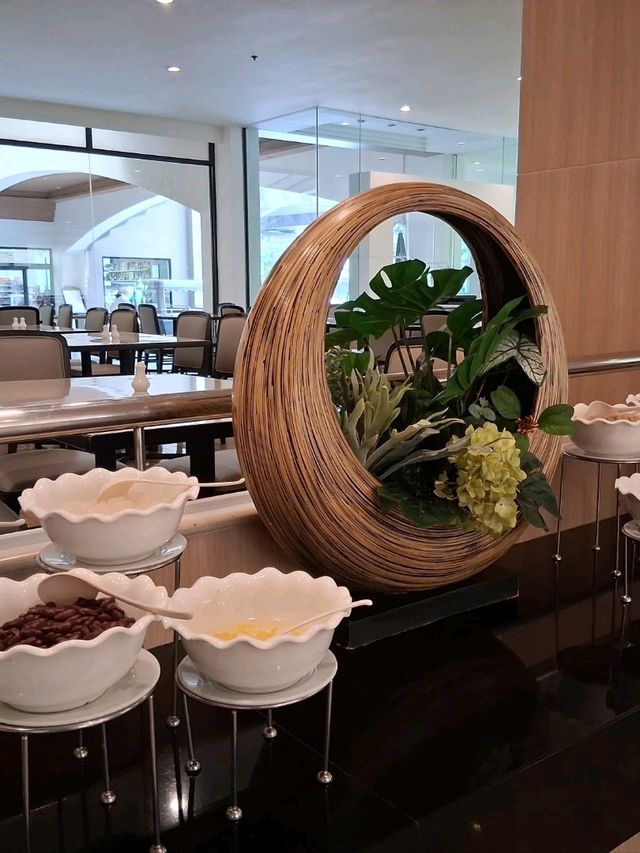 性價比很高的自助午餐