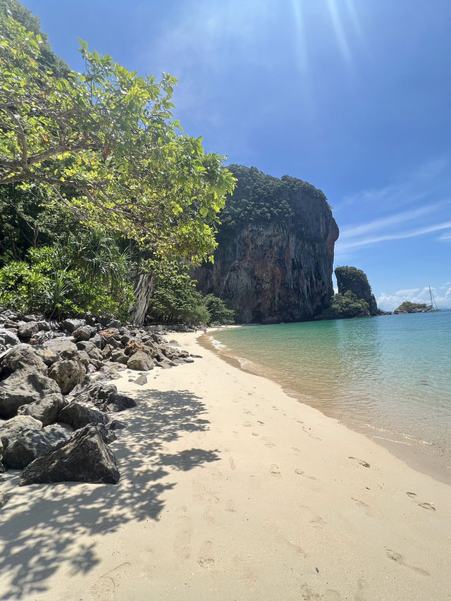 นอนพักใจ ที่ Railay Princess resort 