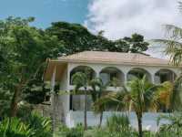 Le La Lake Resort and Spa  
