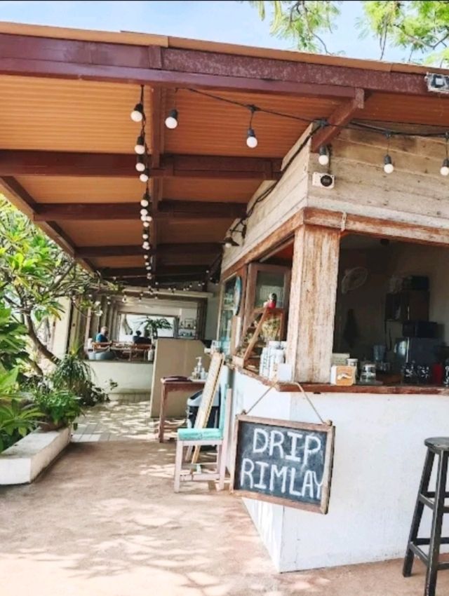 Drip Rim Lay  หัวหิน คาเฟ่ลับริมทะเล จิบกาแฟดริป 