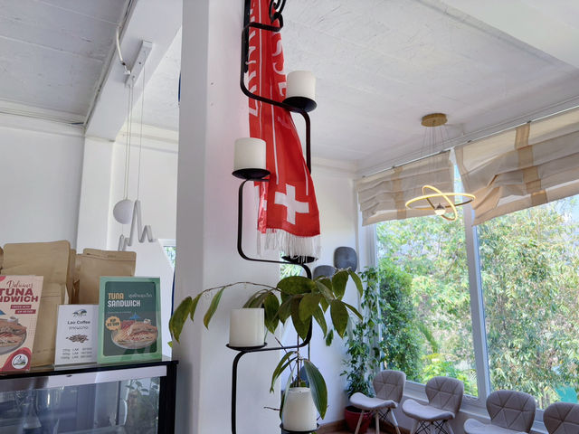 คาเฟ่เมืองเฟือง Cafe Pha Leuang