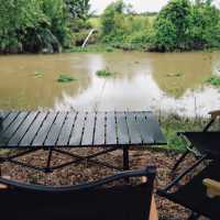 📍บ้านสวนกำไรสุข – คาเฟ่ริมน้ำกลางสวนในฉะเชิงเทรา 