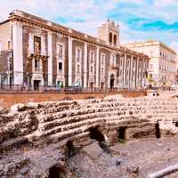 Solo Travel Guide: Catania, Sicily – Where Fire Meets Baroque** 🌋🏛️