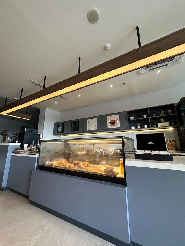 The Art of Chill: Liminal Coffee + Bites Unplugged
