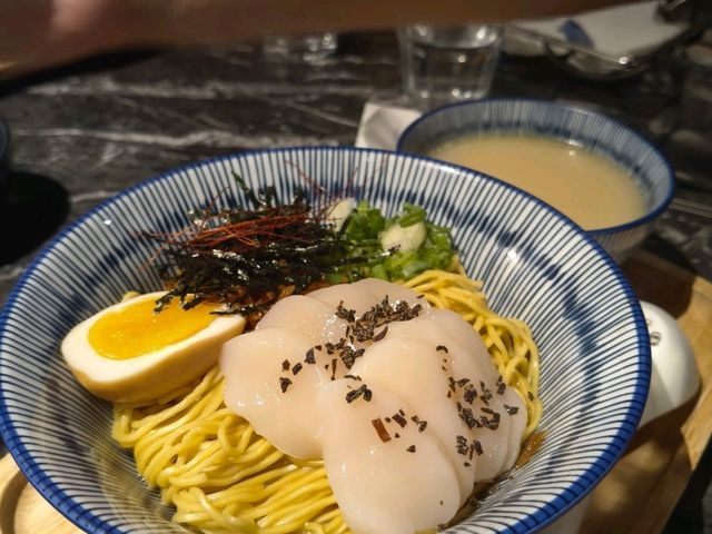 原來今年我們的東台灣，是寧。夏(寧靜的夏天)