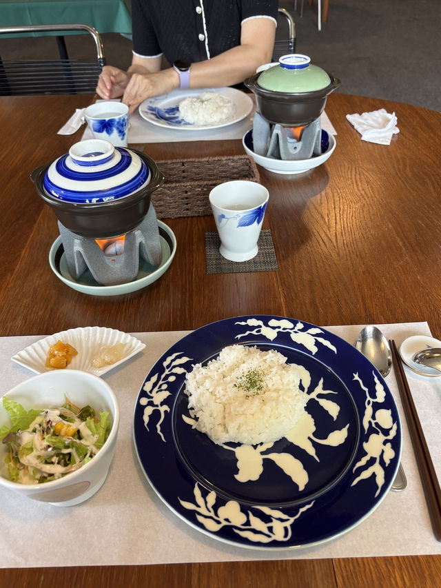 통창에서 즐기는 사가 분위기 좋은 커리 하우스🍃🥘