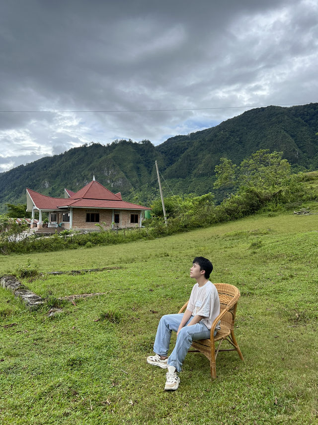 🌄 Lake. Cabin. Peace—A Dreamy Escape at Bobocabin Toba