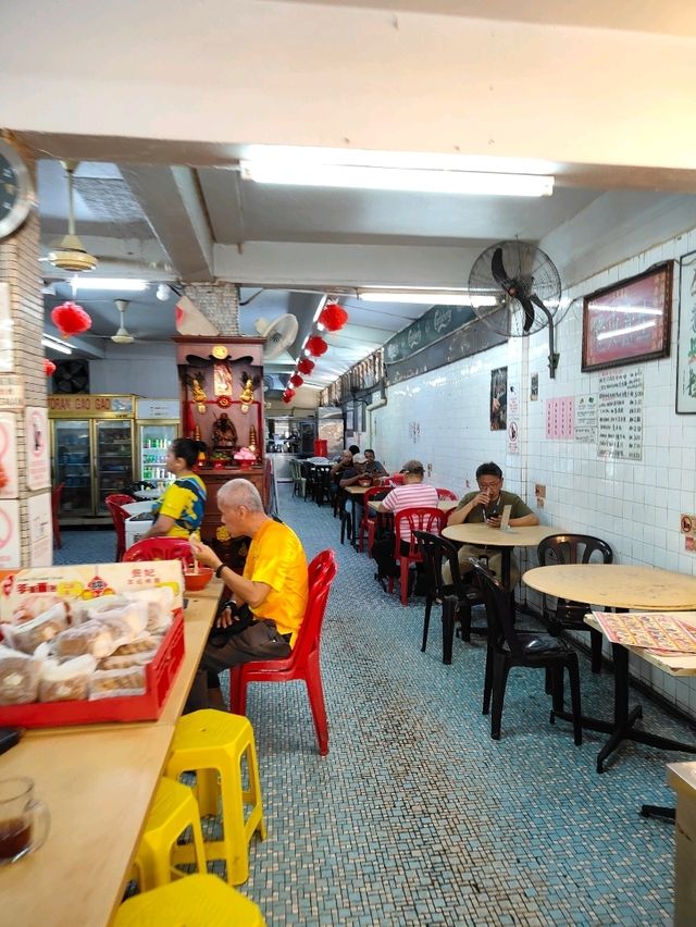  Review: A Quiet Return to Flavor at Happy Restaurant, KL Sentral