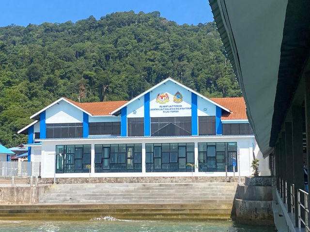 Kg Tekek Jetty – Where the Island Greets You… and Your Flip-Flops Say “Let’s Go!”🏝️👣