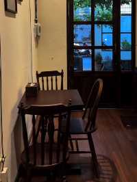 สัมผัสความดั้งเดิมที่ Beo cafe