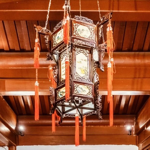 🏮 Let’s Explore Beijing’s Eight Great Hutongs – Where Old Peking Lives On!