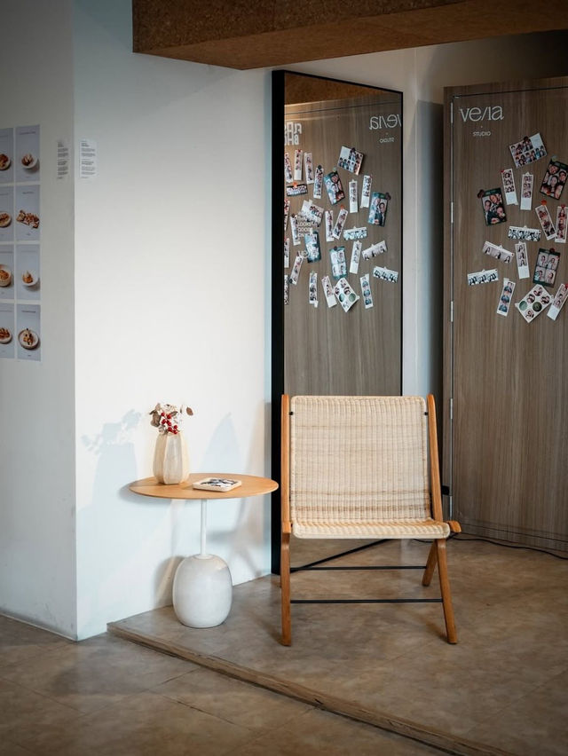 VE/LA Studio Sukhumvit