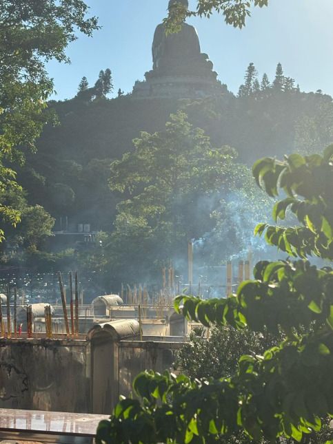 登天壇大佛 拜寶蓮禪寺