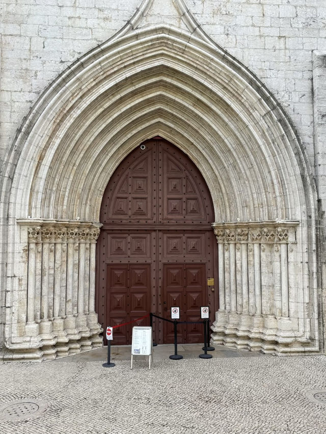 Carmo Archaeological Museum – A Historic Treasure in Lisbon