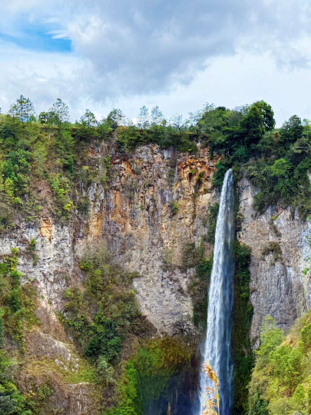 Medan with stunning scenery - Most relax trip 